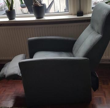 Ligstoel / Fauteuil antraciet kleur z.g.a.n. beschikbaar voor biedingen