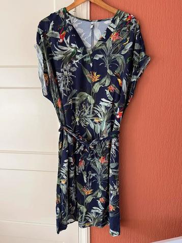 Zomerjurk papegaaien mt 42 XL beschikbaar voor biedingen