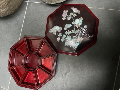 Grote chinese bewaardoos parelmoer ingelegd oud chinees 30cm, Antiek en Kunst, Kunst | Niet-Westerse kunst, Ophalen of Verzenden