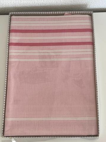 Vintage roze gestreept tafelkleed, originele doos 130 x 150 beschikbaar voor biedingen