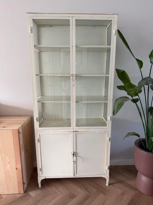 Old Basics Vintage Apothekerskast, Huis en Inrichting, Kasten | Vitrinekasten, Gebruikt, 150 tot 200 cm, 50 tot 100 cm, 25 tot 50 cm