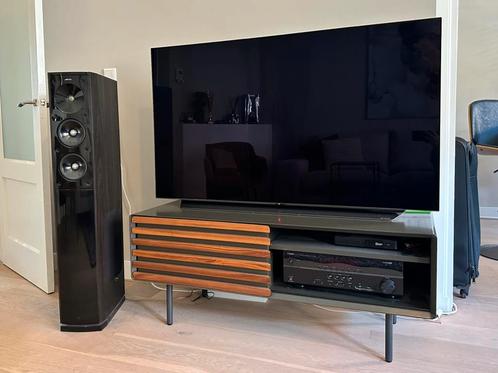 Kave Home Kesia tv meubel grafiet/grijs met hout, Huis en Inrichting, Kasten | Televisiemeubels, Zo goed als nieuw, Minder dan 100 cm