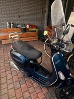Blauwe vespa, Ophalen, Benzine, Vespa LX