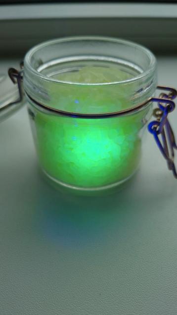 Weckpotje met opaalglas uranium  beschikbaar voor biedingen