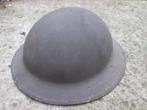 Engelse helm 1943 in originele staat zand geverfd TOP, Ophalen of Verzenden, Landmacht, Nederland, Helm of Baret
