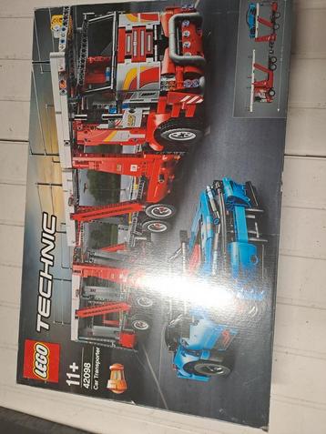LEGO Technic 42098 Autotransporter - Nieuwstaat! beschikbaar voor biedingen