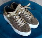 Gouden Sneakers Reeca Maat 36, Kleding | Dames, Schoenen, Ophalen of Verzenden, Zo goed als nieuw, Overige kleuren, Sneakers of Gympen