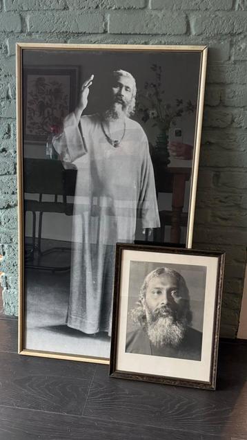 Set van 2 vintage portretten van Hazrat Inayat Khan beschikbaar voor biedingen