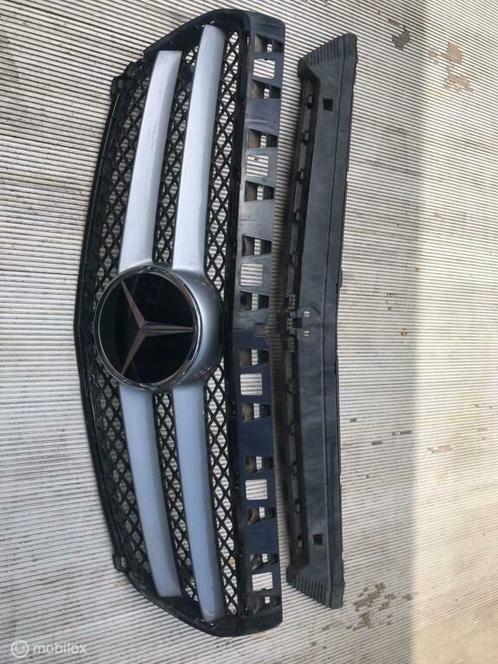 Mercedes A-klasse W176 Grille A1768880260, Auto-onderdelen, Carrosserie en Plaatwerk, Mercedes-Benz, Gebruikt, Ophalen of Verzenden