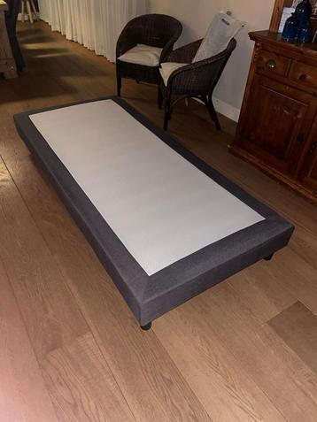 ikea sultan boxspring eenpersoons met bijpassend matras beschikbaar voor biedingen