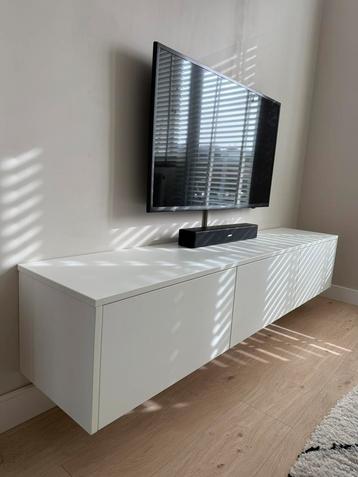 Zwevend TV-meubel – 180 cm – Mat wit – Zeer goede staat
