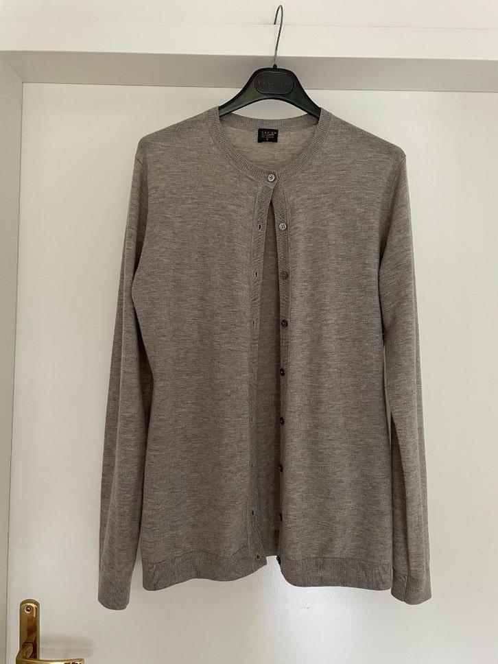 Pauw: z.g.a.n. heerlijk zacht vestje maat 3 (38-40), Kleding | Dames, Truien en Vesten, Zo goed als nieuw, Maat 38/40 (M), Beige