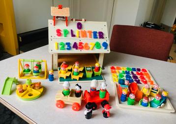 Vintage FISHER PRICE schooltje met veel accessoires. beschikbaar voor biedingen