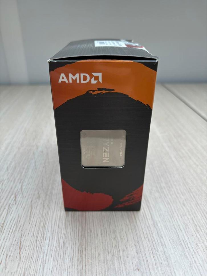 AMD Ryzen 3700x - 8 core CPU incl. koeler, Computers en Software, Processors, Zo goed als nieuw, 8-core, 4 Ghz of meer, Ophalen of Verzenden