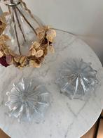 Vintage set 2 ronde bloem glazen plafoniere plafondlamp glas, Glas, Ophalen of Verzenden
