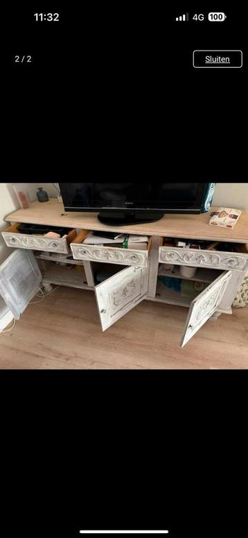 Kast gratis afhalen.