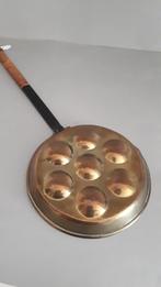 Poffertjes Messing pan en ijzeren steel met riet omwikkeld, Antiek en Kunst, Ophalen of Verzenden, Koper