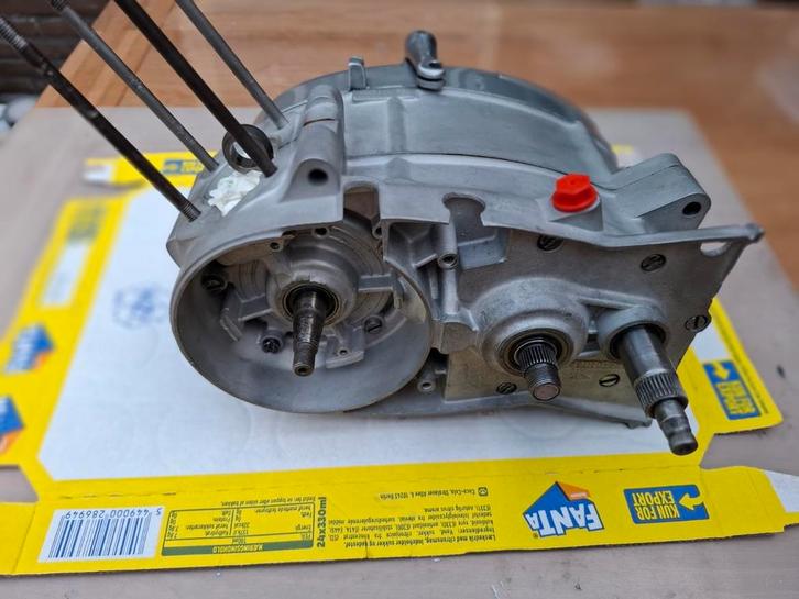 Te koop gereviseerde ronde 5 voetversnelling, Fietsen en Brommers, Brommeronderdelen | Zundapp, Blok, Ophalen of Verzenden