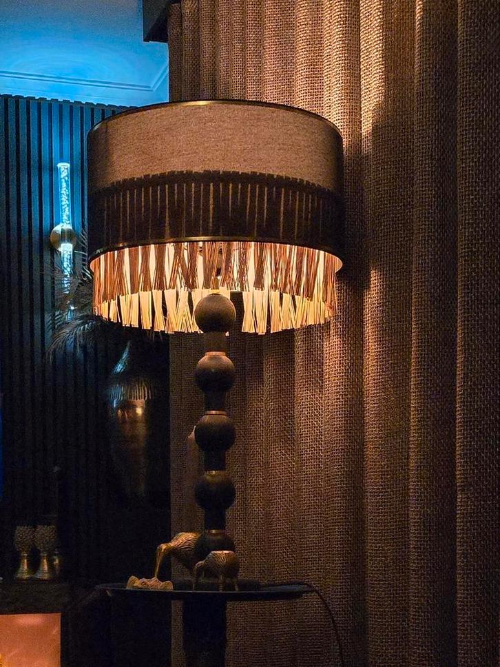Mooie grote tafel lamp, Huis en Inrichting, Lampen | Wandlampen, Zo goed als nieuw, Ophalen of Verzenden