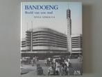 Bandoeng - Beeld van een stad / R.P.G.A. Voskuil E.A., 20e eeuw of later, Ophalen of Verzenden, Zo goed als nieuw, Azië