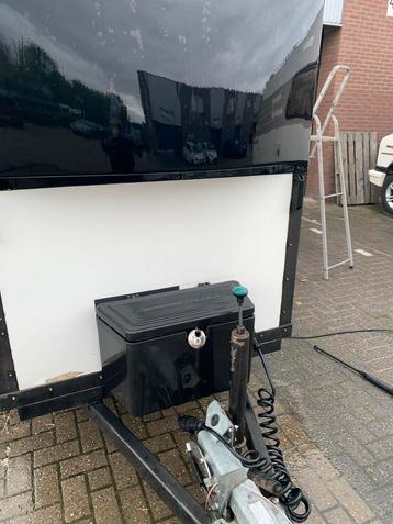 Te koop nette tandem bak aanhanger beschikbaar voor biedingen