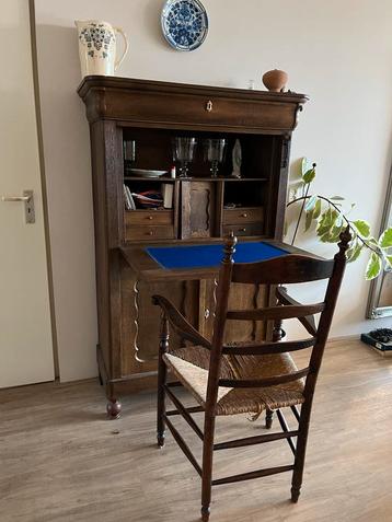 Antieke Eikenhouten Secretaire met Geheim Laatje beschikbaar voor biedingen