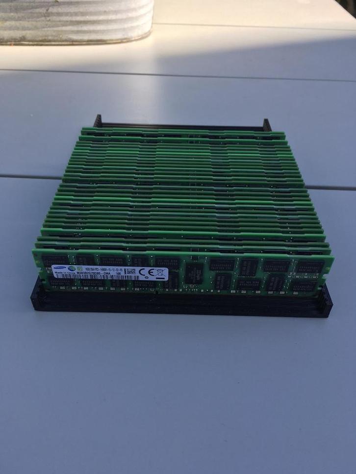 Spotgoedkope ram modules voor Mac Pro 5.1 en 6.1 of CPU's, Computers en Software, RAM geheugen, Zo goed als nieuw, Desktop, 16 GB