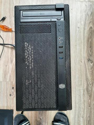 Desktop pc Coolermaster i5 quad core windows 11 beschikbaar voor biedingen
