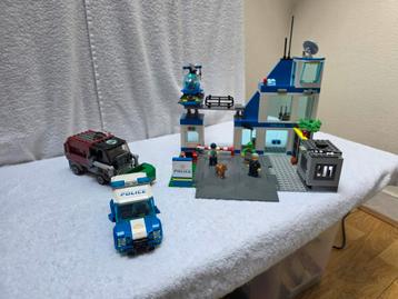 Lego city  60316 Politiestation beschikbaar voor biedingen