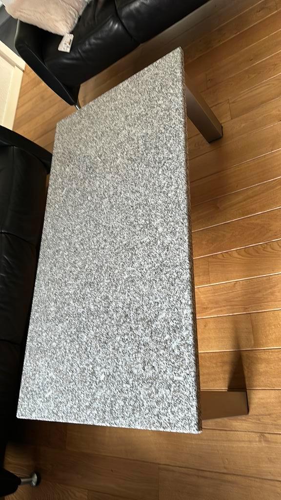 Tafel graniet blad met roestvrijstalen onderstel, Huis en Inrichting, Tafels | Eettafels, Zo goed als nieuw, 50 tot 100 cm, 100 tot 150 cm