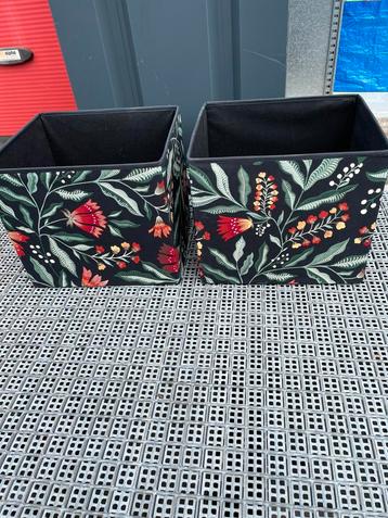 2 Drona bakken van Ikea. Bloemen, gebloemd. Versturen kan. beschikbaar voor biedingen
