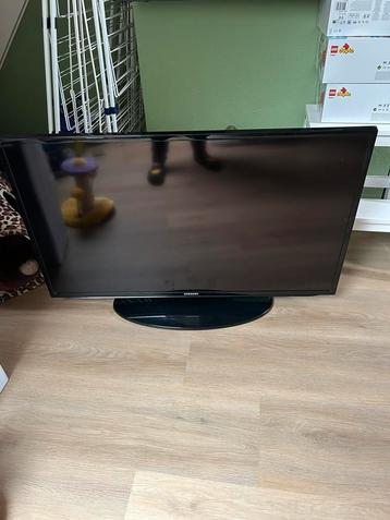 Samsung UE40EH5000 flatscreen tv