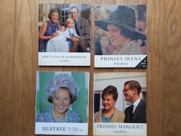 Vier boeken van het Koninklijk Huis, jaren 70, nette staat beschikbaar voor biedingen