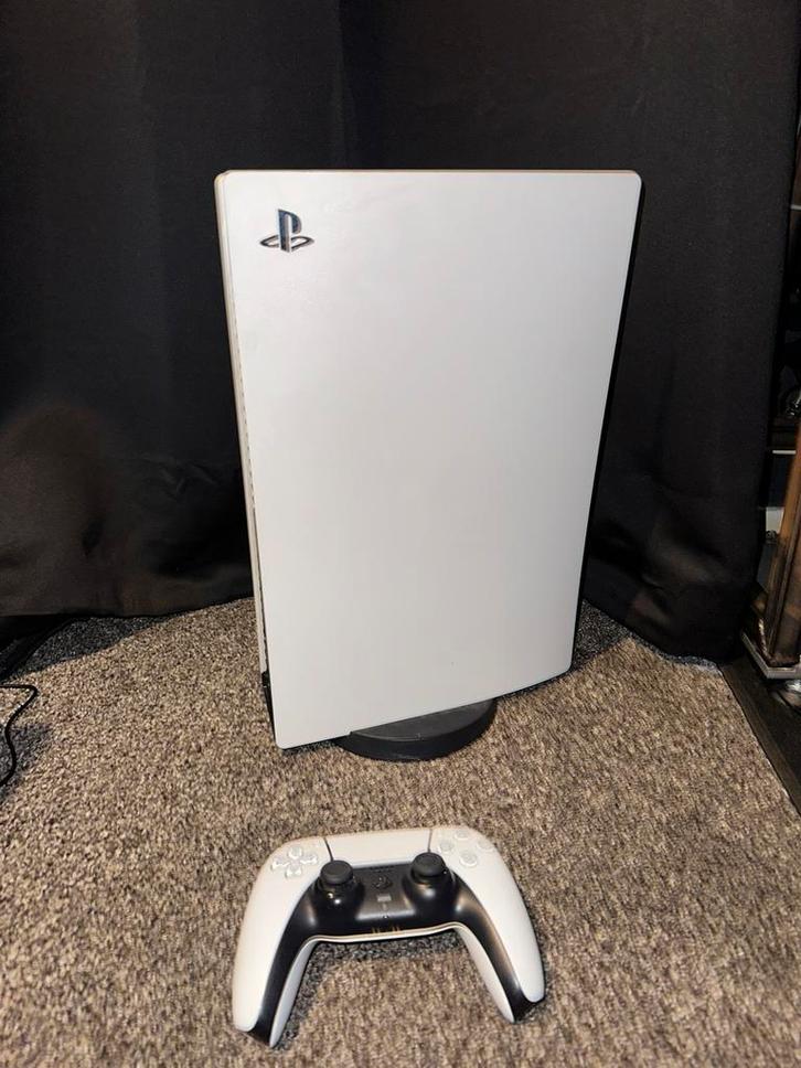 PlayStation 5 Digital Edition met controller, doos en kabels, Spelcomputers en Games, Spelcomputers | Sony PlayStation 5, Zo goed als nieuw
