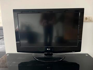 LG 32 inch LCD TV - Model 32LG2100 beschikbaar voor biedingen