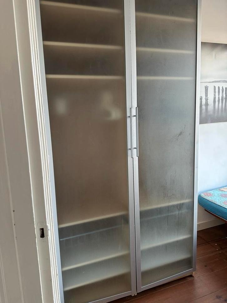 IKEA Pax kledingkast met mat glazen deuren, Huis en Inrichting, Kasten | Vitrinekasten, Gebruikt, 200 cm of meer, 100 tot 150 cm