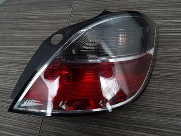 Achterlicht Opel Astra H  5 deurs rechts. beschikbaar voor biedingen