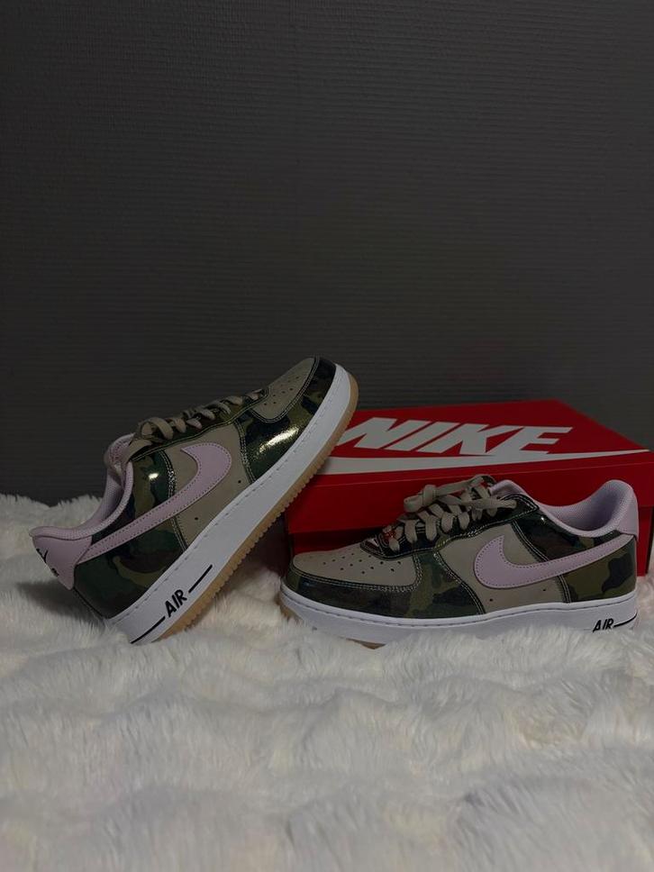 Nike Air Force 1 Low “Patent Camo Pink, Kleding | Heren, Schoenen, Zo goed als nieuw, Sneakers of Gympen, Ophalen of Verzenden