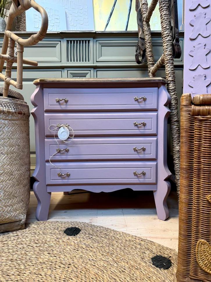 Buikkastje ladekast dressoir nachtkastje bijzettafel roze, Huis en Inrichting, Kasten | Ladekasten, Zo goed als nieuw, Minder dan 100 cm