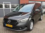 Mercedes-Benz Citan 108CDI 70pk L1 2022 Zwart, Auto's, Bestelauto's, Voorwielaandrijving, Stof, 74 pk, Euro 6