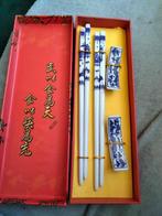 Eetstokjes/chopsticks +houdertje. Porcelein. Kadoverpakking, Ophalen, Gebruikt, Overige materialen, Los bestek