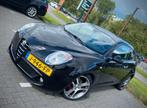 Alfa Romeo MiTo 1.4 Turbo, leren stoelen, GPS, airco, bose, 1145 kg, Zwart, 4 cilinders, Zwart