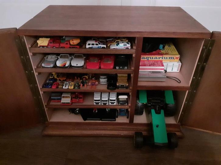 Diverse speelgoed met opbergkast, Kinderen en Baby's, Speelgoed | Actiefiguren, Ophalen