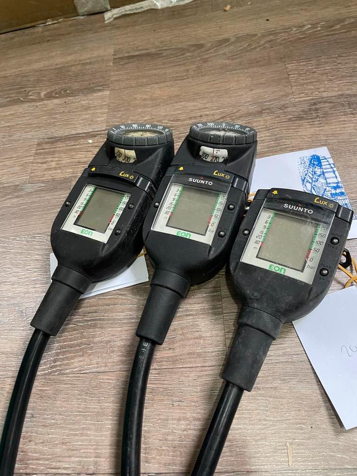 Suunto Lux luchtgeïntegreerde duikcomputer, Watersport en Boten, Duiken, Gebruikt, Duikcomputer, Ophalen of Verzenden