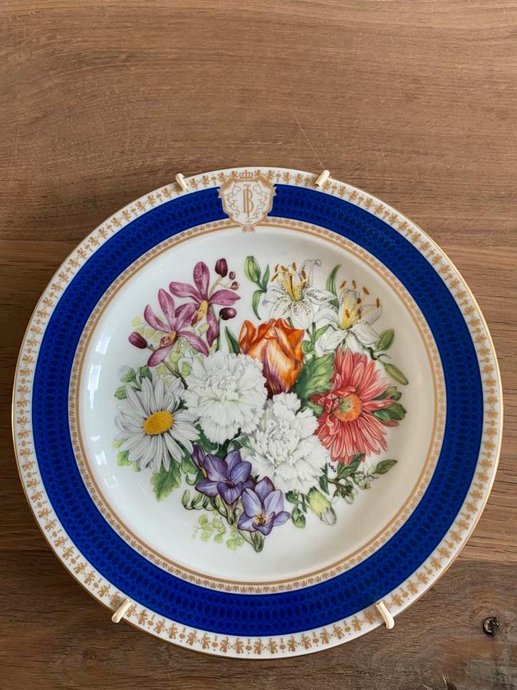 Herdenkingsbord 50 jaar huwelijk Juliana & Bernhard, Verzamelen, Koninklijk Huis en Royalty, Zo goed als nieuw, Servies, Nederland