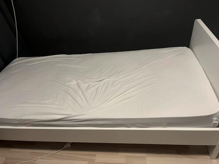 Kwantum matras, Huis en Inrichting, Slaapkamer | Boxsprings, Zo goed als nieuw, 90 cm, 200 cm, Eenpersoons, Wit, Ophalen