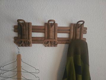 Bamboe kapstok uit Indonesië - vroeg twintigste eeuw.  beschikbaar voor biedingen