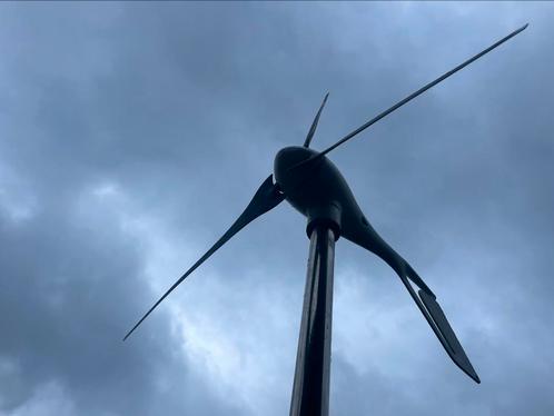 Primus air x windgenerator windmolen rvs mast en dempers., Watersport en Boten, Bootonderdelen, Gebruikt, Elektra en Verlichting