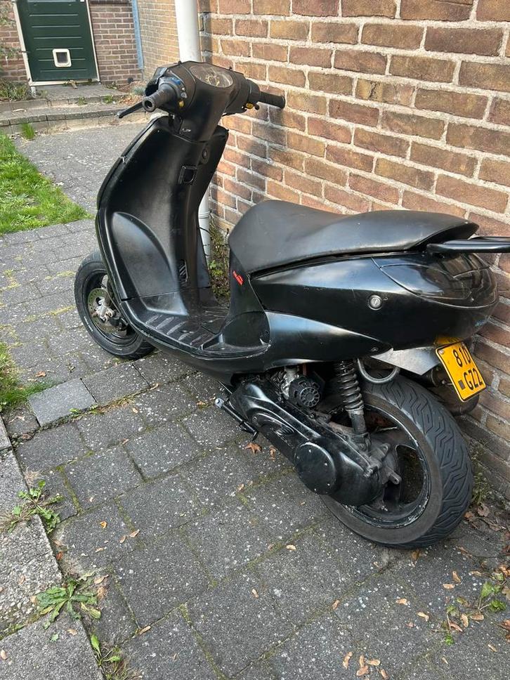 Peugot vivacity 70cc brom, Fietsen en Brommers, Snorfietsen en Snorscooters, Zo goed als nieuw, Peugeot, Tweetakt, Ophalen of Verzenden