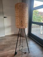 Staande lamp rotan, Ophalen of Verzenden, Zo goed als nieuw, 75 cm of meer